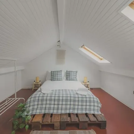 The With Pool Holiday home Lisbon