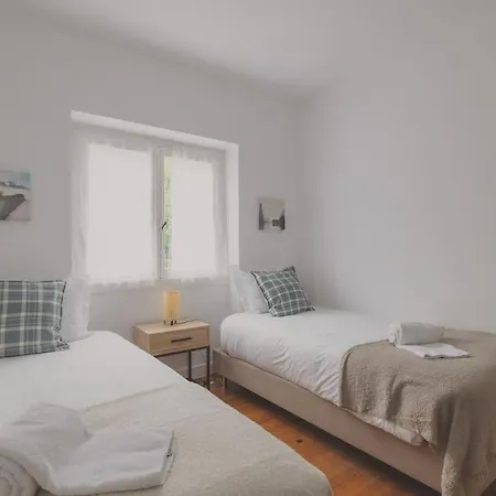 The With Pool بيت للعطل Lisboa